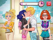 Флеш игра онлайн Чудесный школьный поцелуй