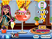 Флеш игра онлайн Монстр Хай - Мороженое с фруктами / Monster High Ice Cream Sundae